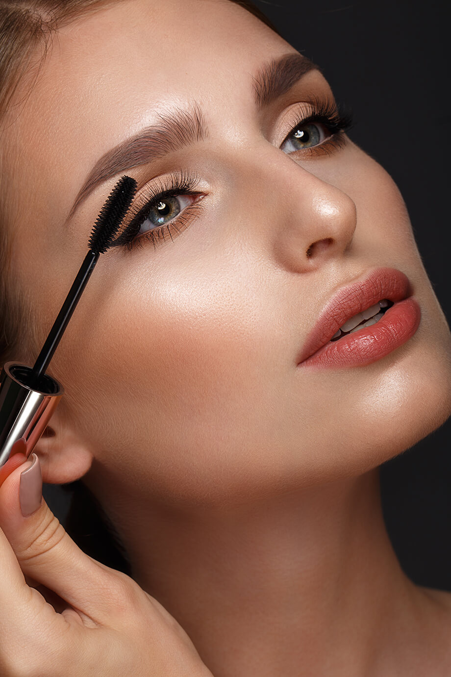 beautiful-girl-with-sexy-lips-and-classic-makeup-w-2025-01-10-02-20-14-utc (1)